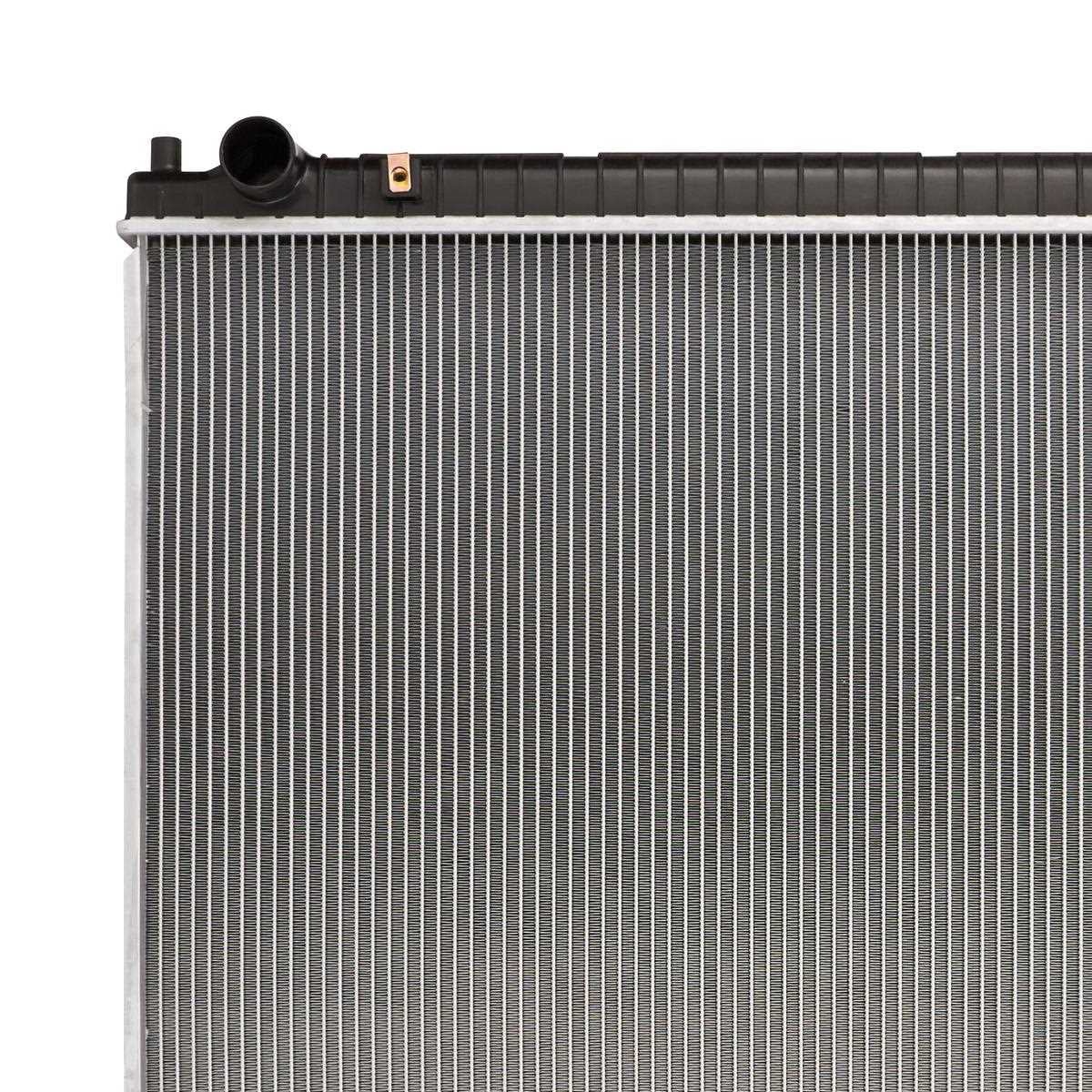 AutoShack Radiator Replacement for 1998-1999  F-250 1998 1999 2000 2001 2002 2003 F-150 1999-2004 F-250 Super Duty F-350 Super Duty 2000-2005 Excursion 5.4L V8 4WD RWD RK801