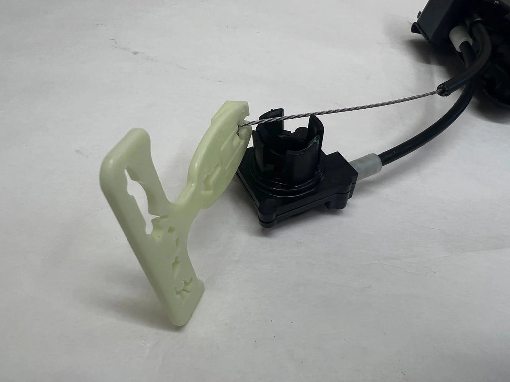 For 2005-2007  Mustang Trunk Lock Latch Genuine OEM