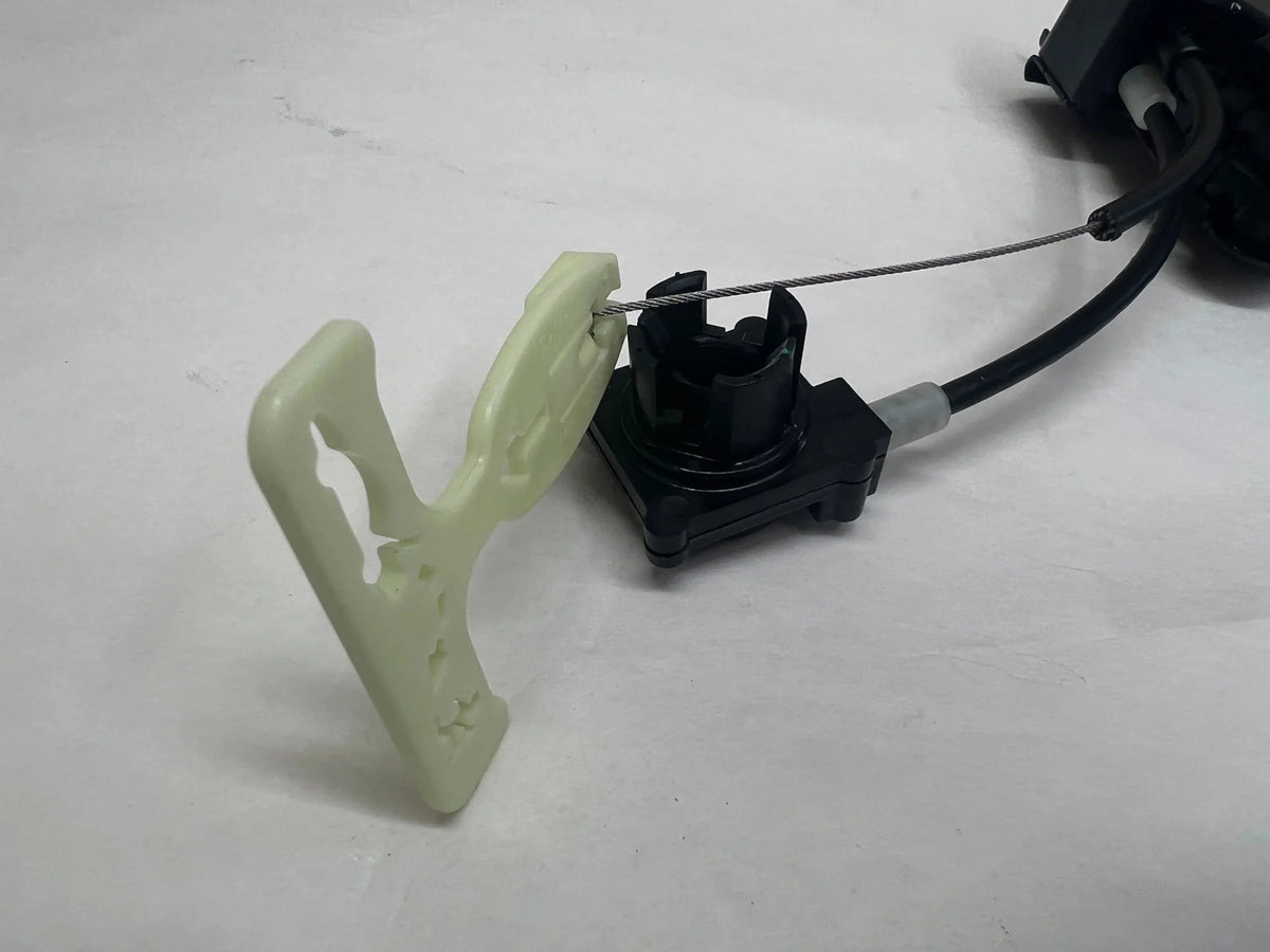 For 2005-2007  Mustang Trunk Lock Latch Genuine OEM